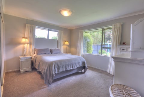 7 McKenzie Place, Waikuku Beach, Waikuku Beach