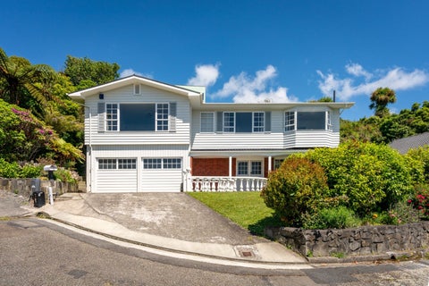 8 Lethenty Way, Karori, Wellington