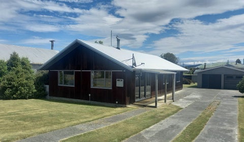 3 Clifden Highway, Tuatapere, Tuatapere