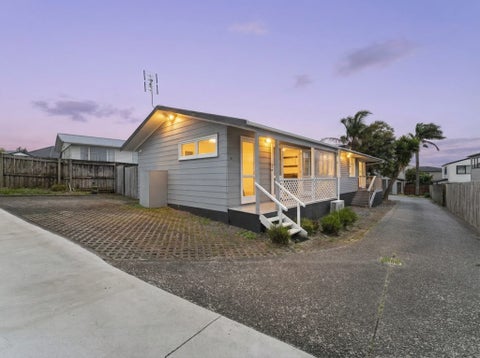 68 Commodore Drive, Lynfield, Auckland