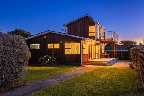 26 Reeves Street, Waikanae Beach, Waikanae
