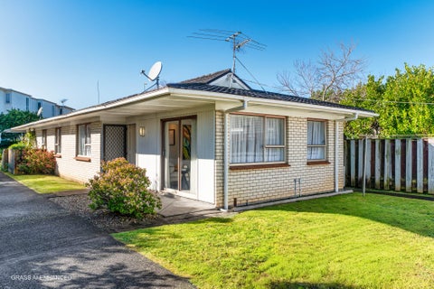 2/826 Manukau Road, Royal Oak, Auckland City, Auckland