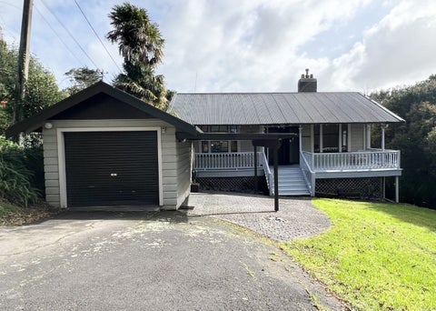 145 Ocean View Road, Hillcrest, Auckland