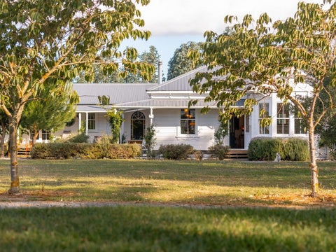 247 Cross Line, Morison Bush, Greytown