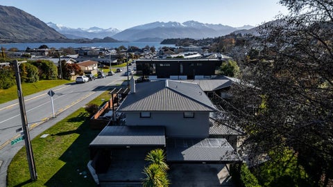 84 Helwick Street, Wānaka