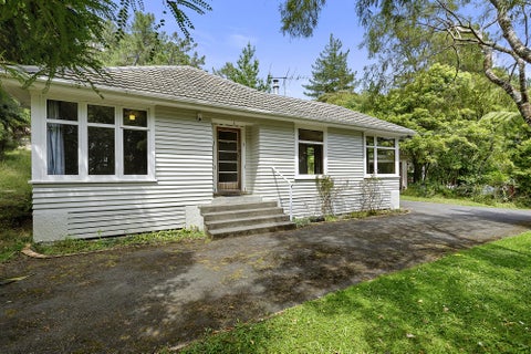 36 Hine Road, Wainuiomata, Lower Hutt