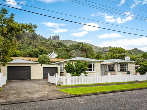 33 Peel Place, Wainuiomata, Lower Hutt