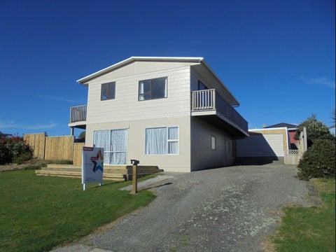 7 Matakane Street, Waitarere Beach, Levin