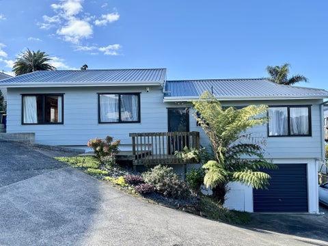 1/11 Sunhaven Avenue, Glenfield, Auckland