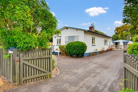 6 Hull Road, Waiuku, Waiuku