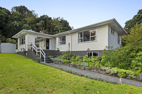 21 Ambury Place, Merrilands, New Plymouth