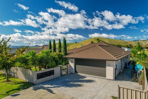 22 Pitfure Road, Wakefield