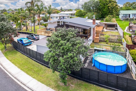 7 Noall Street, Te Atatu Peninsula, Auckland