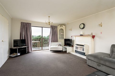 76 Thurleigh Grove, Karori, Wellington