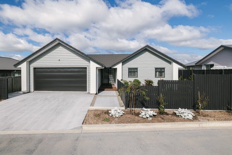 27 Daniel Place, Kelvin Grove, Palmerston North