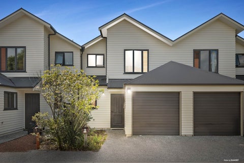 2/11 The Avenue, Albany, Auckland