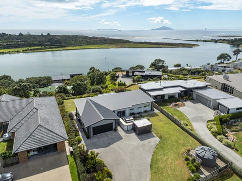 11B Seascape Crescent, Waipu, Waipu