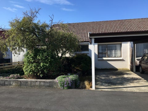 13B Argyle Place, Highlands Park, New Plymouth
