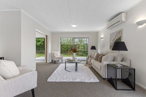 82A Beach Road, Mellons Bay, Manukau City, Auckland