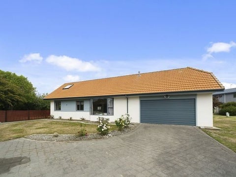 20 Realm Drive, Paraparaumu