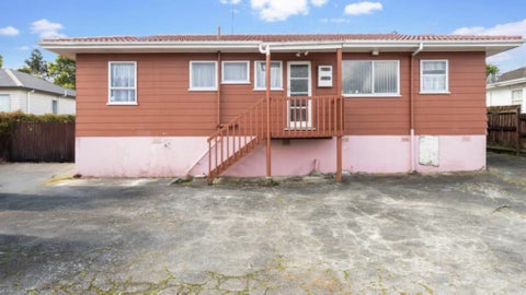 7 Helleur Road, Massey, Auckland