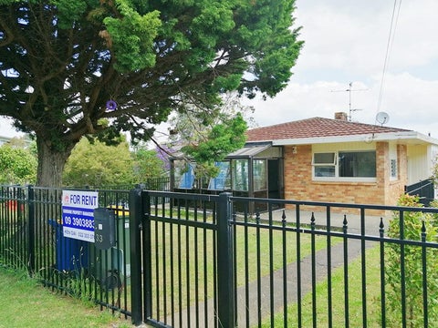 33 Coronation Road, Hillcrest, Auckland