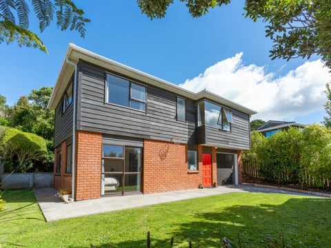 11 Shastri Terrace, Khandallah, Wellington