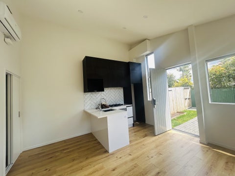 8/4 Ranier Street, Ellerslie, Auckland