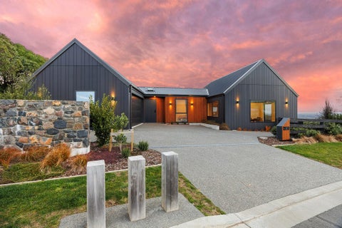 1 Eaglesfield Close, Westmorland, Christchurch