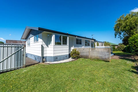17 Sandalwood Drive, Dinsdale, Hamilton