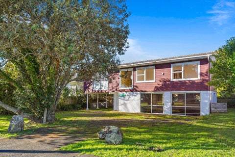 4257 Great North Road, Glendene, Auckland