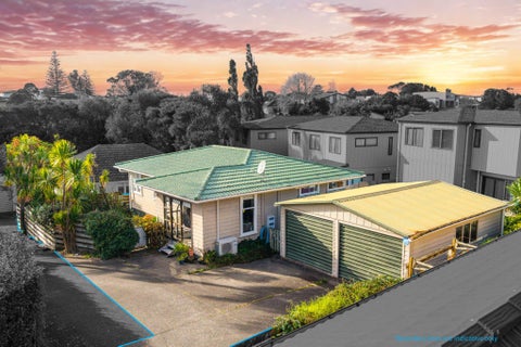 1A Glenford Lane, Te Atatu Peninsula, Auckland