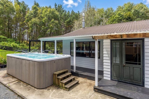 2 Cowan Bay Road, Pohuehue, Warkworth