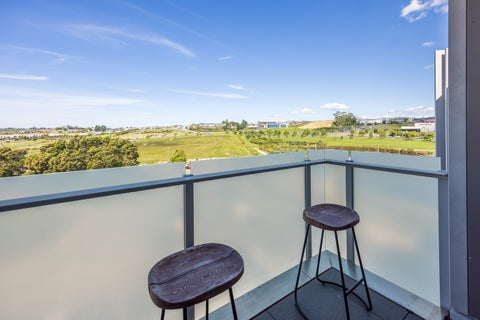 501/5 Rose Garden Lane, Albany, Auckland