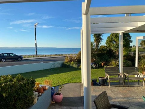 10 Charles Street, Westshore, Napier