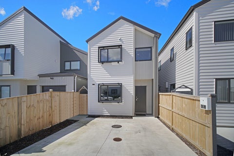 38 Kairakau Street, Papakura