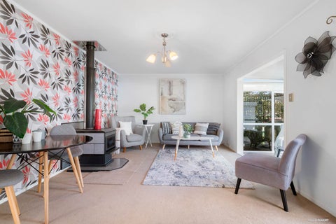 122 Newcastle Street, Māhia