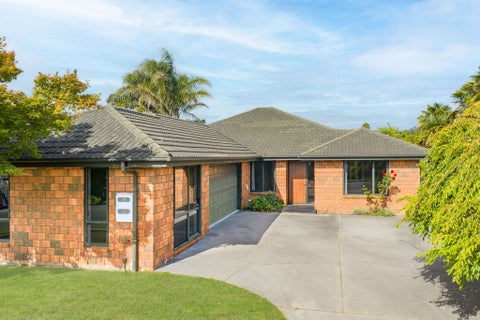 63 Coleraine Drive, Rototuna, Hamilton