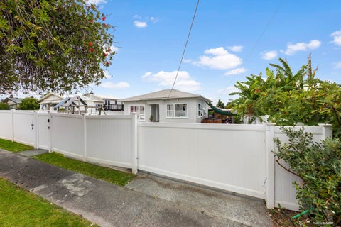 1/86 Lynwood Road, New Lynn, Auckland