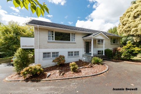 102 Long Melford Road, Awapuni, Palmerston North