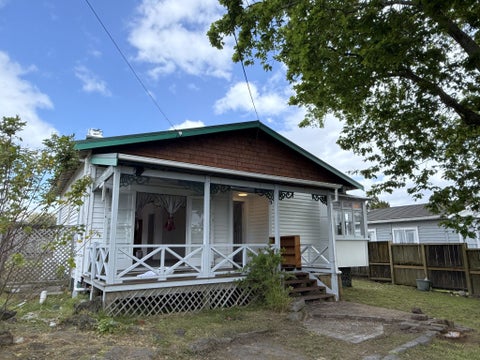 11 Clayburn Road, Glen Eden, Auckland