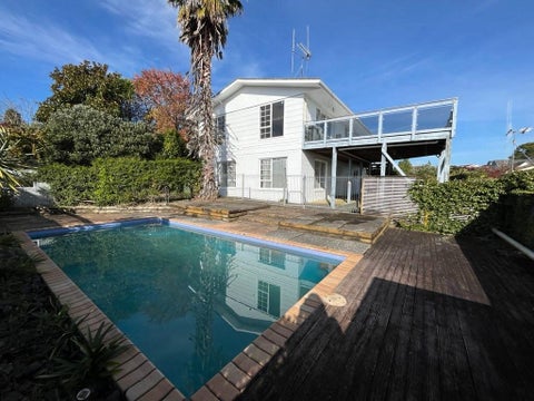 11 Lachlan Drive, Dinsdale, Hamilton