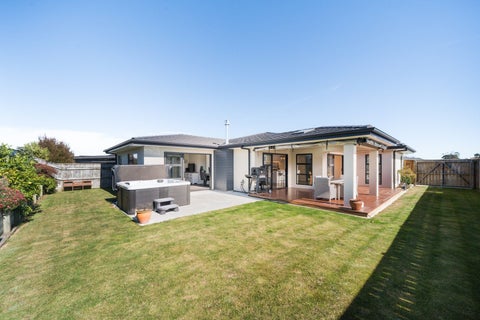 136 Pharazyn Street, Maewa, Feilding