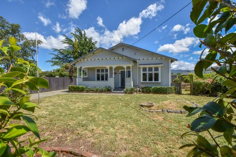 12 Garrison Street, Carterton