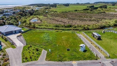 11 Seagrass Place, Otaki Beach, Otaki