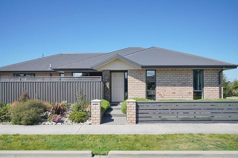16 Kahuraki Drive, Pegasus, Pegasus