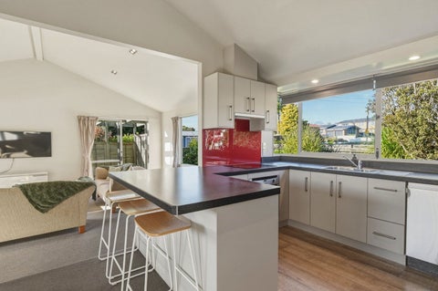 37 Basley Road, Owhata, Rotorua