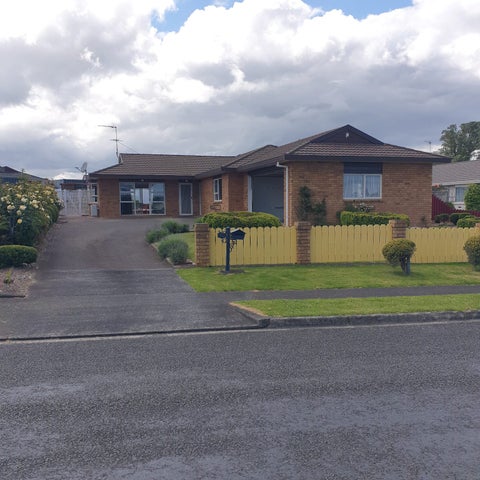 162 Queen Street, Waiuku, Waiuku