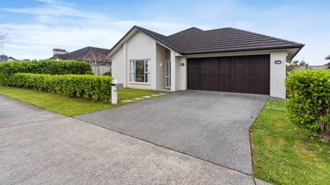 39 Kuhanui Drive, Karaka, Papakura