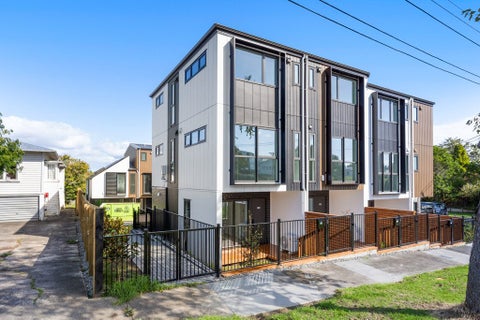 16 Beatrix Street, Avondale, Auckland
